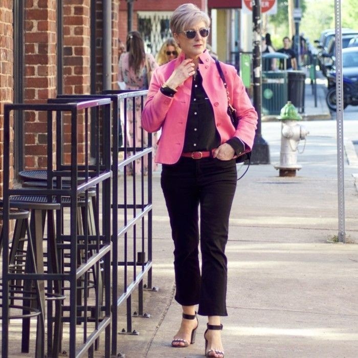 Latest Winter Awesome Outfits Ideas For Women Over 40 Yrs 