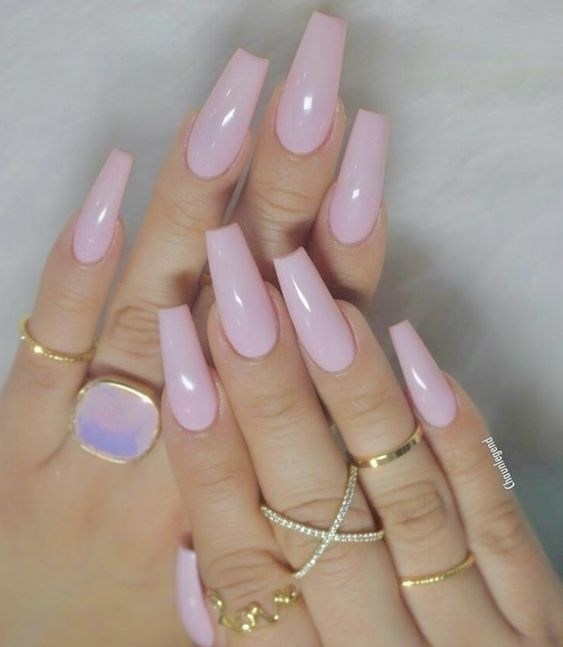 Stylish New Acrylic Nail art at home for fashionable women to try this Year 8 Stylish New Acrylic Nail art at home for fashionable women to try this Year
