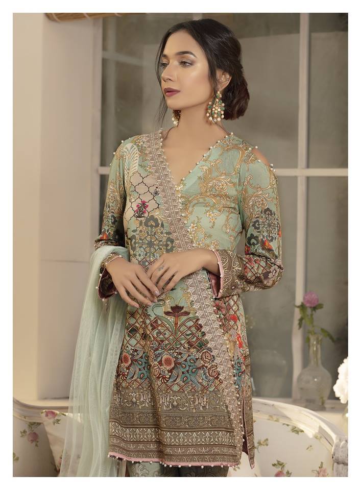 Stylish Gulaal Lawn with New Styles and Glamour For Trendy Girls Stylish Gulaal Lawn with New Styles and Glamour For Trendy Girls