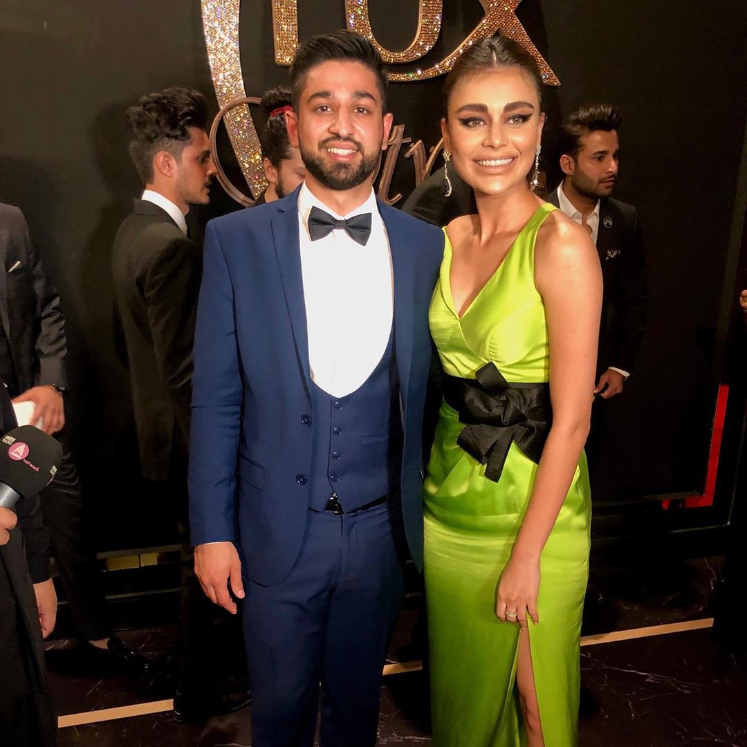 Sadaf Kanwal Stunning Clicks from Lux Style Awards 2019