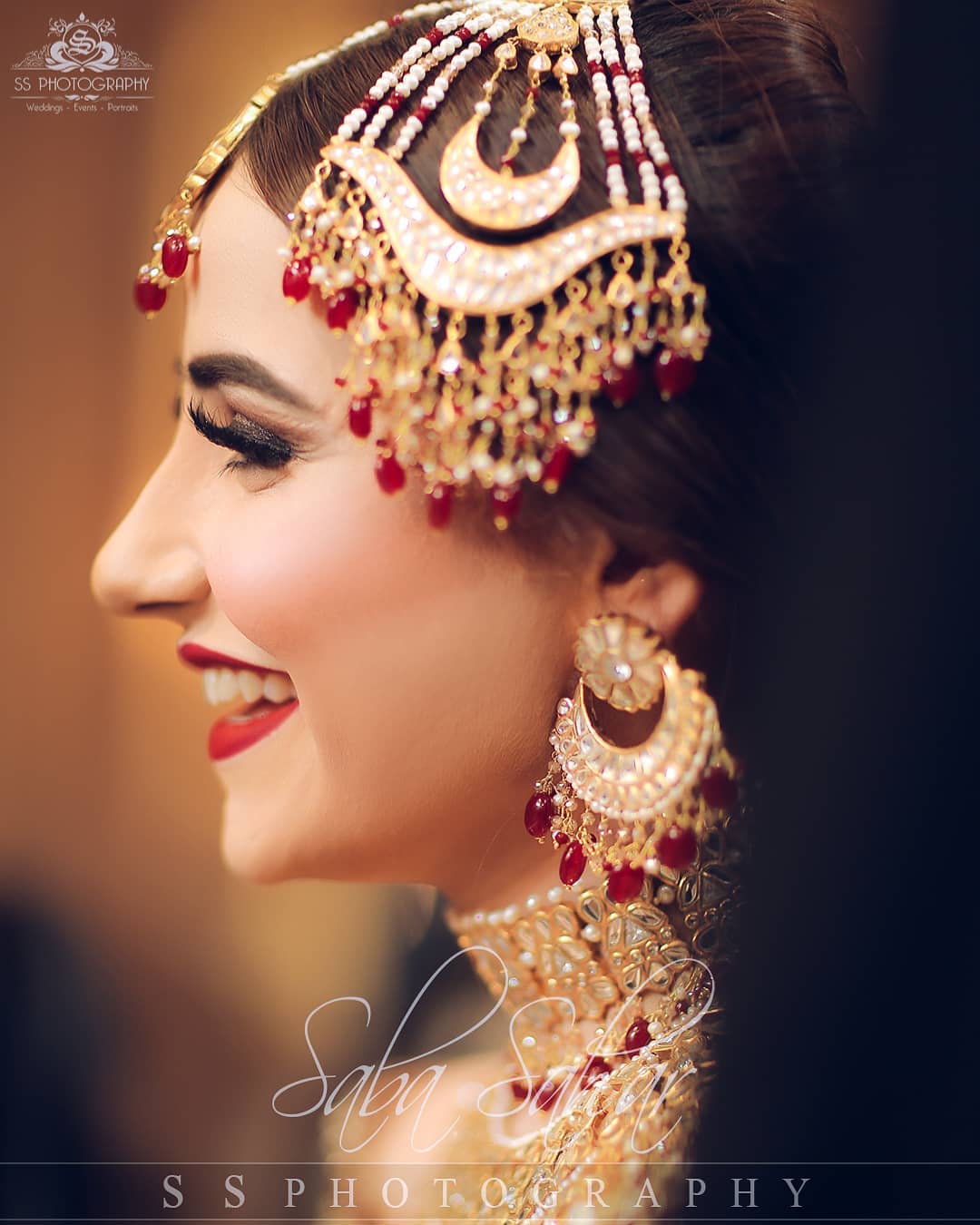 Saniya Shamshad Ready to Start New Life | Looking Gorgeous in Bridal Dress