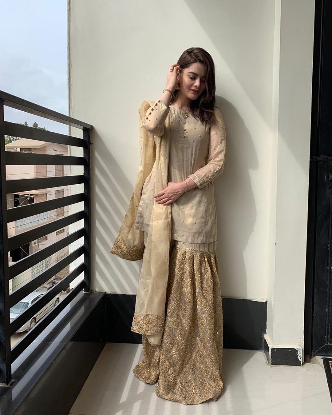 Minal Khan Shinning in Golden Dress
