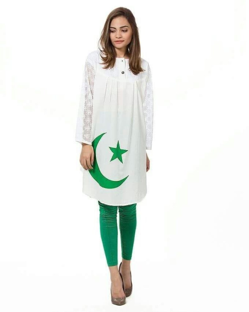 Celebrate Jashn-e-Azadi with These 14th Aug Theme Outfits For Ladies 3 Celebrate Jashn-e-Azadi with These 14th Aug Theme Outfits For Ladies