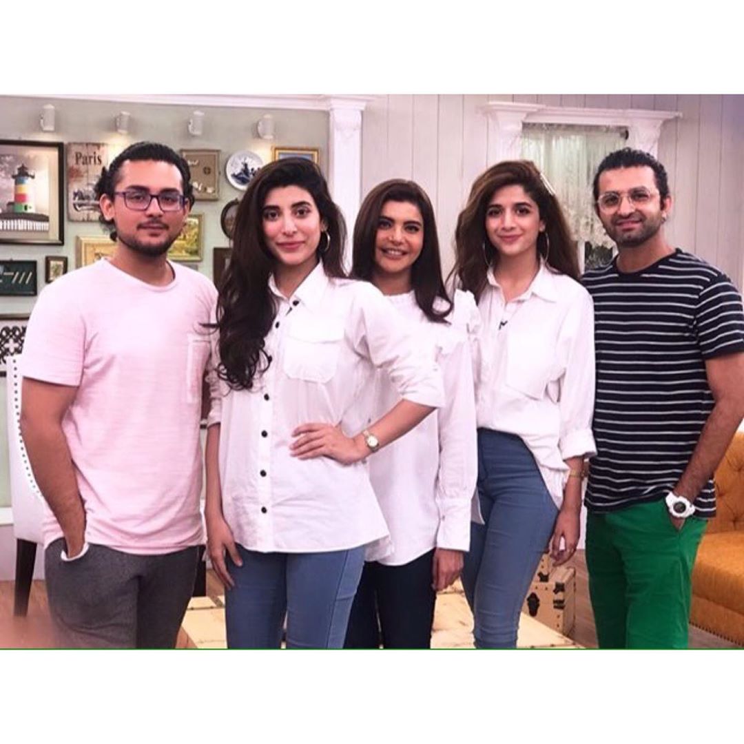 Urwa Hocane & Mawra Hocane Beautiful Clicks From Good Morning Pakistan Show