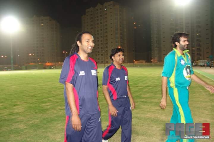 Pakistani Celebrities Playing Cricket 8
