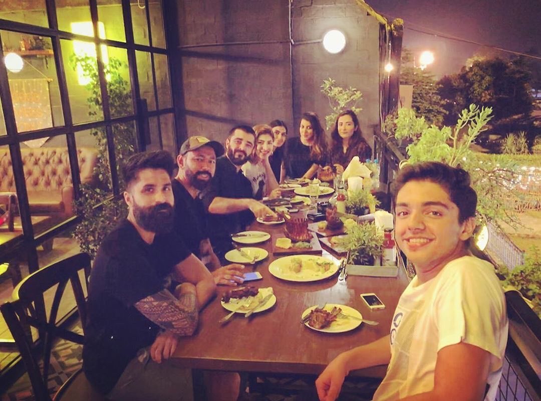 Hamza Ali Abbasi and Naimal Khawar at Dinner with Friends