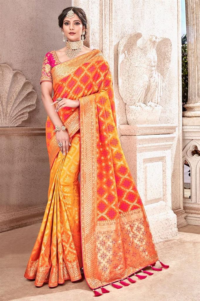 Unique Saree Styles by Famous Designers 2020 3 alt
