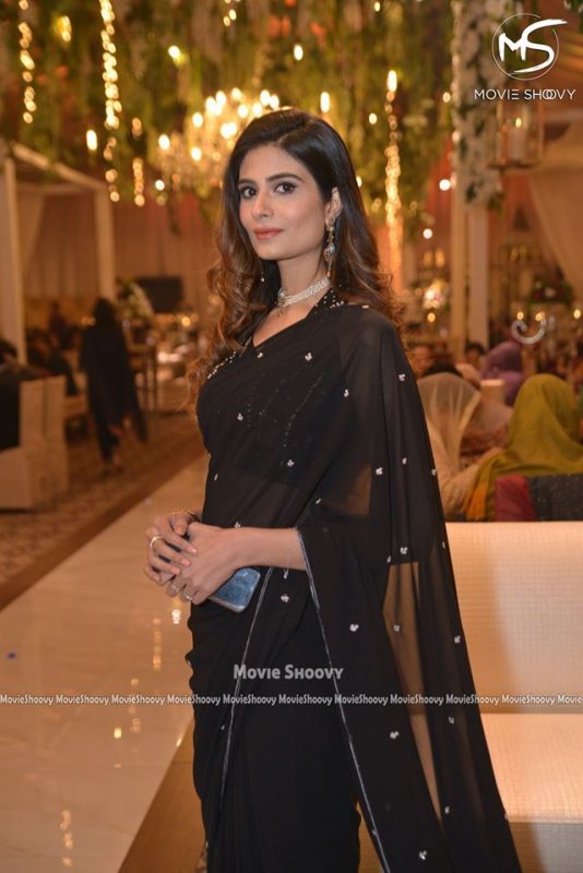 Awesome Fashion Model Sana Sarfaraz Wedding Reception Clicks
