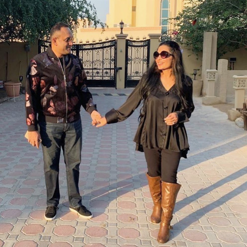 Meera Is Separating From Husband Naveed Perwaiz