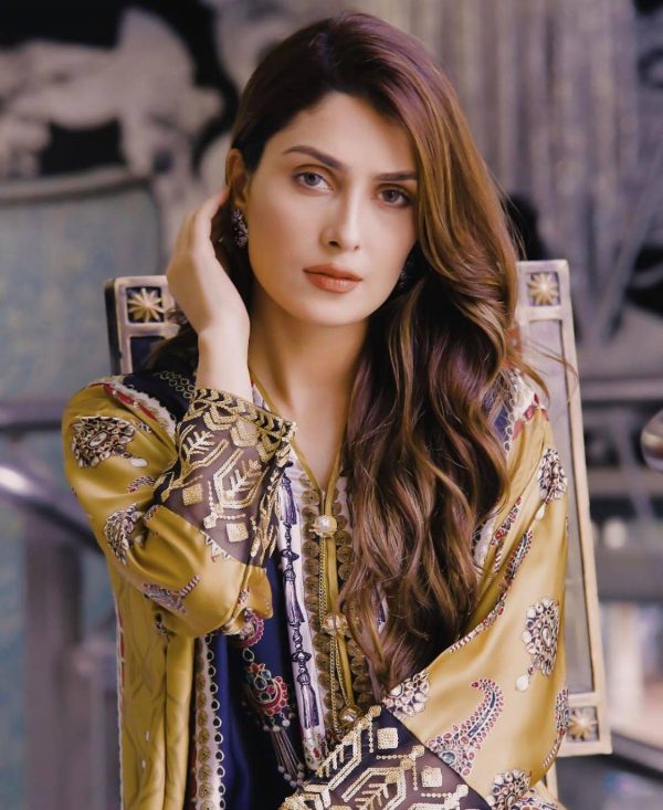 Pakistani Actresses With Most Awesome Hair | Dailyinfotainment