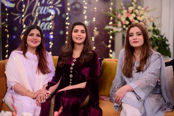 Awesome Pictures of Shagufta Ijaz and Javeria Saud with their Daughters