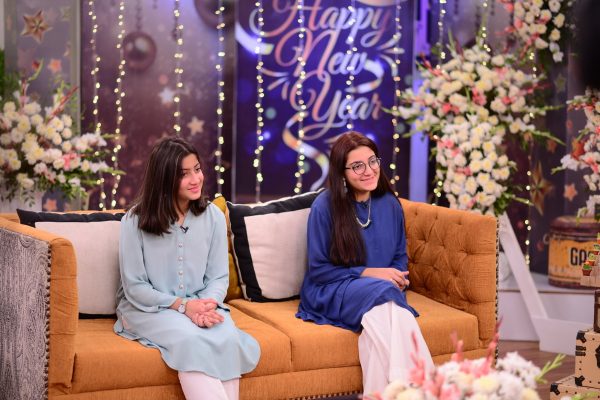 Awesome Pictures of Shagufta Ijaz and Javeria Saud with their Daughters