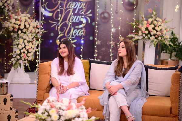 Awesome Pictures of Shagufta Ijaz and Javeria Saud with their Daughters