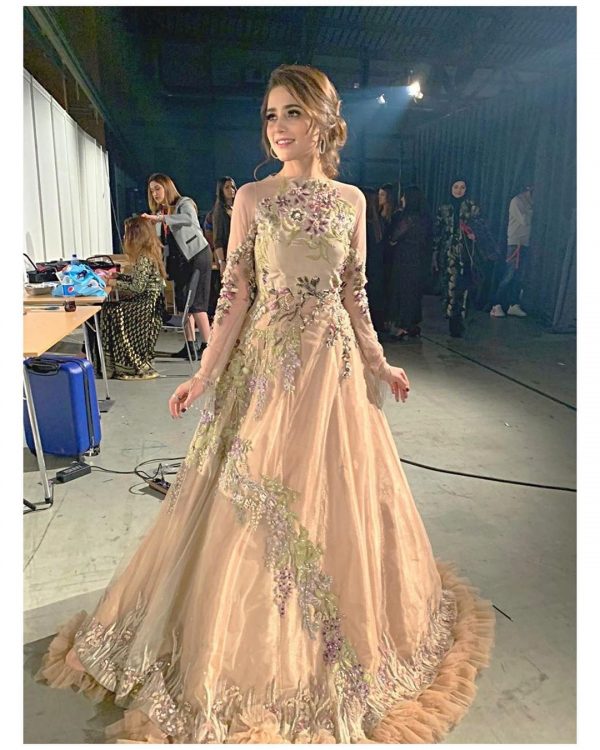 Singer Aima Baig New Pictures from a Birthday Party