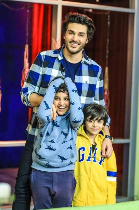 Ahsan Khan with his kids