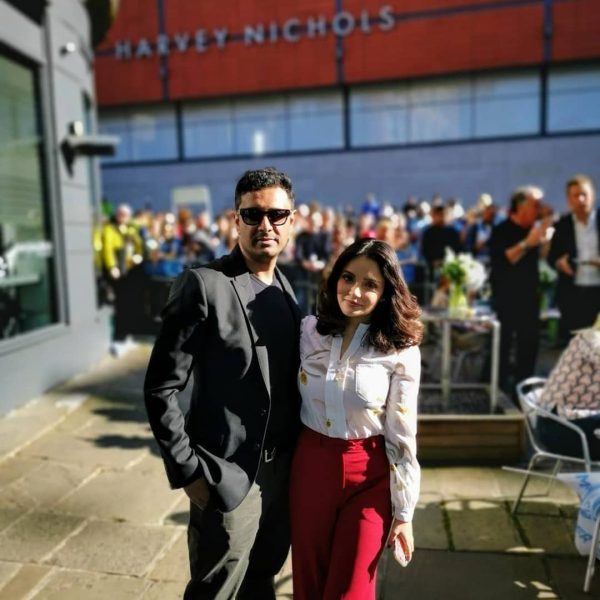 Awesome Pictures of Armeena Khan with her Fiance Faisal Khan