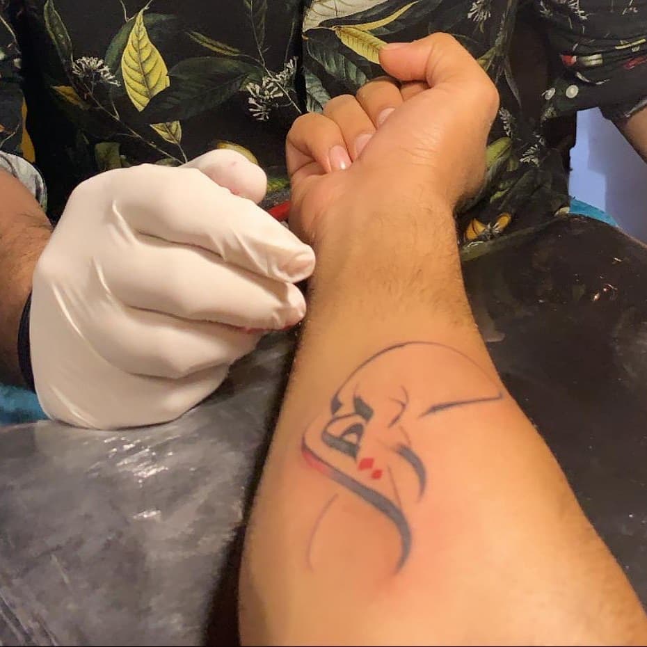 Yasir Hussain Got Tattoo of Iqra Aziz Name | Criticism is On |  Dailyinfotainment