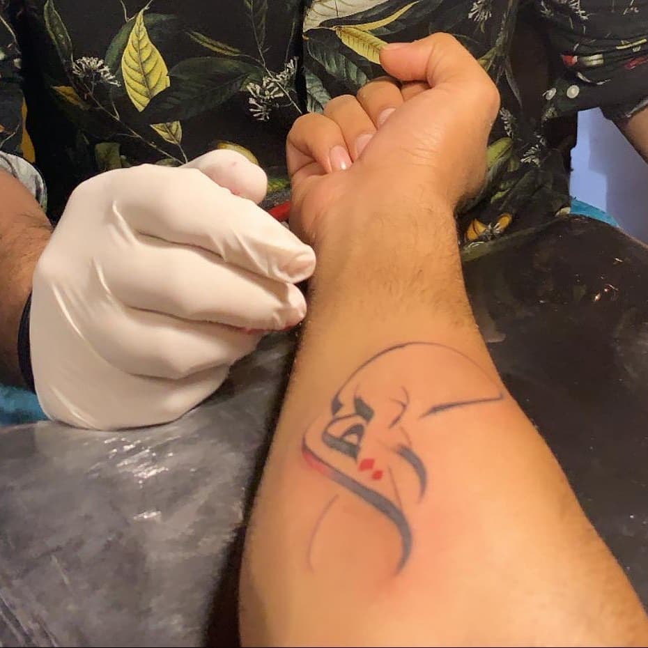 Yasir Hussain Got Tattoo of Iqra Aziz Name | Criticism is On | Dailyinfotainment Yasir Hussain Got Tattoo of Iqra Aziz Name | Criticism is On | Dailyinfotainment