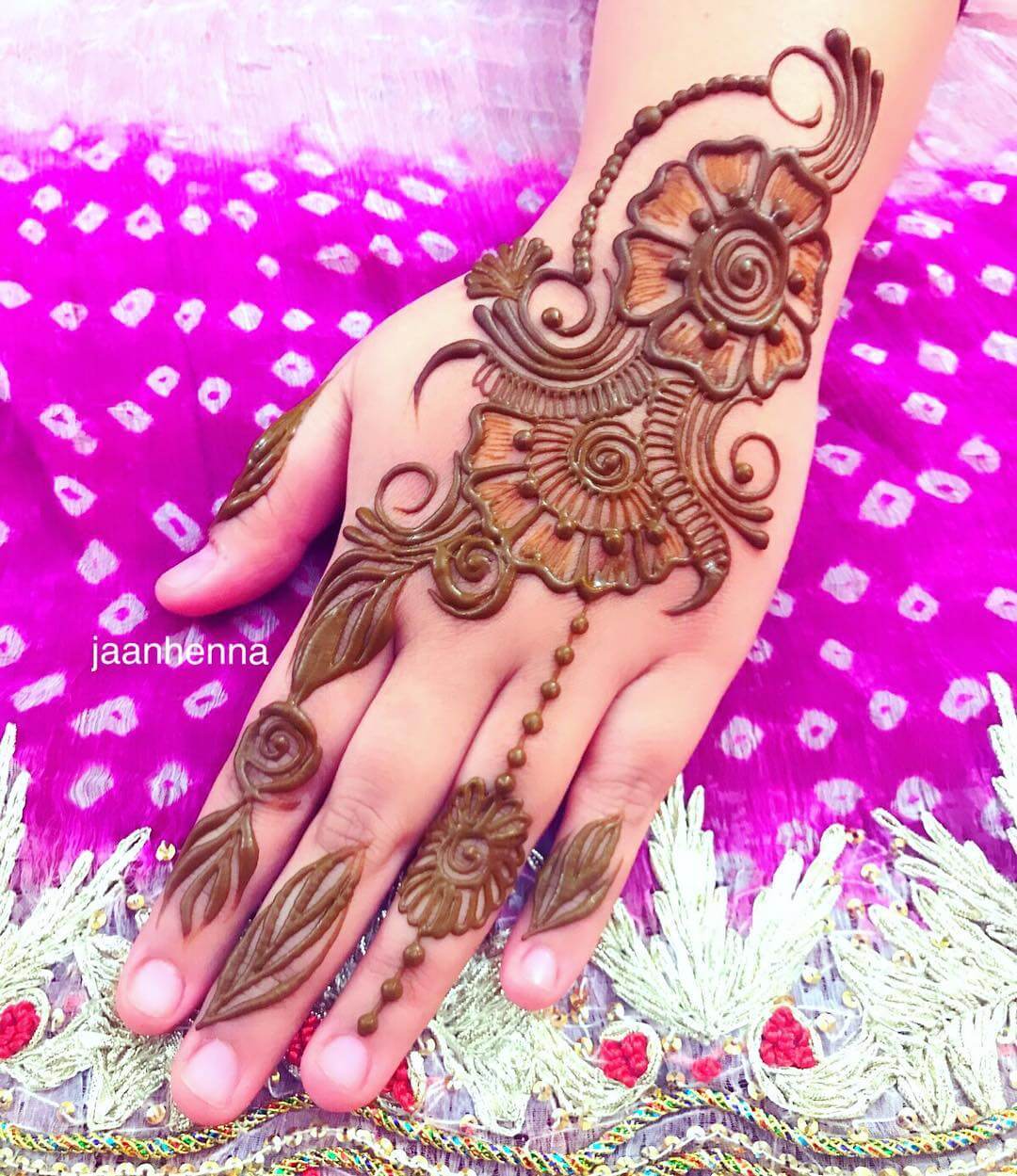 Latest Simple Arabic Mehndi Designs With Videos Dailyinfotainment Latest Simple Arabic Mehndi Designs With Videos Dailyinfotainment