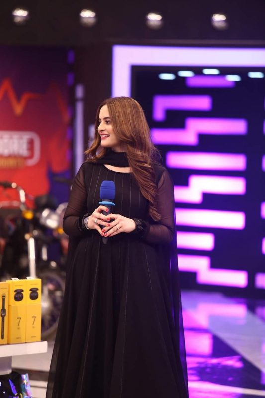 Beautiful Pictures of Aiman Khan from Jeeto Pakistan