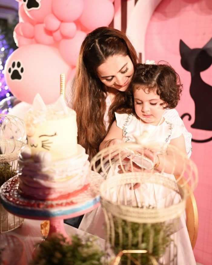 HD Pictures of Amal Muneeb Birthday