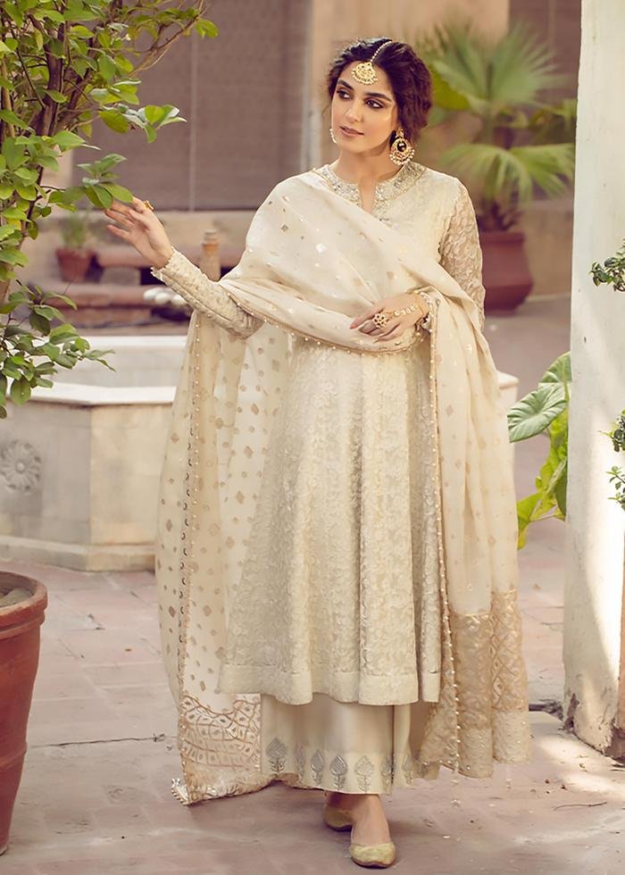 Beautiful Collection of Nikkah Dresses Ideas 2021 16 Beautiful Collection of Nikkah Dresses Ideas 2021