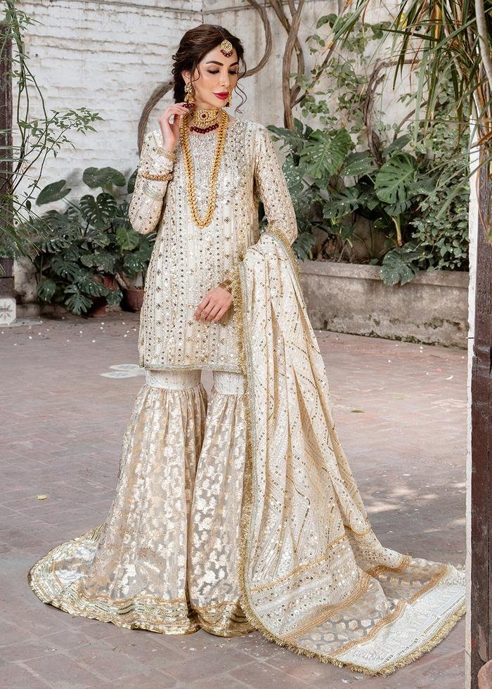 Beautiful Collection of Nikkah Dresses Ideas 2021 14 Beautiful Collection of Nikkah Dresses Ideas 2021