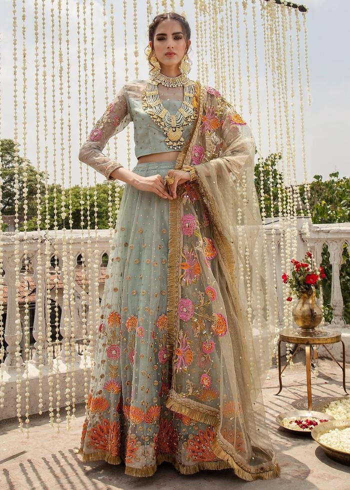 Beautiful Collection of Nikkah Dresses Ideas 2021 11 Beautiful Collection of Nikkah Dresses Ideas 2021