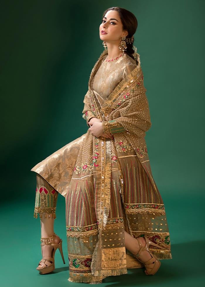 Beautiful Collection of Nikkah Dresses Ideas 2021 17 Beautiful Collection of Nikkah Dresses Ideas 2021