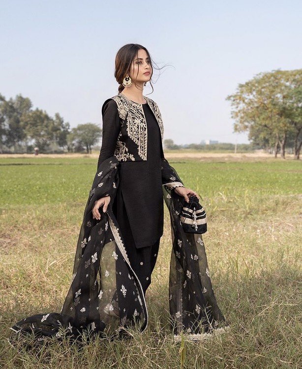 Sajal Aly And Bilal Abbas Photoshoot in Desi Mahol is so Attractive 8 Sajal Aly And Bilal Abbas Photoshoot in Desi Mahol is so Attractive