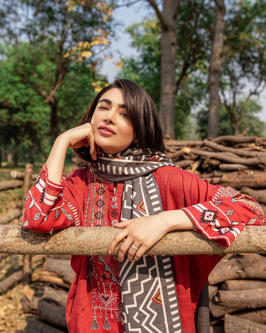 Saheefa Jabbar Charming looks from Beectree unstitched winter collection