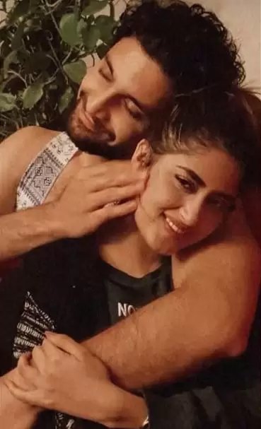 Sajal Aly new PDA with Ahad Ends Divorce Rumors