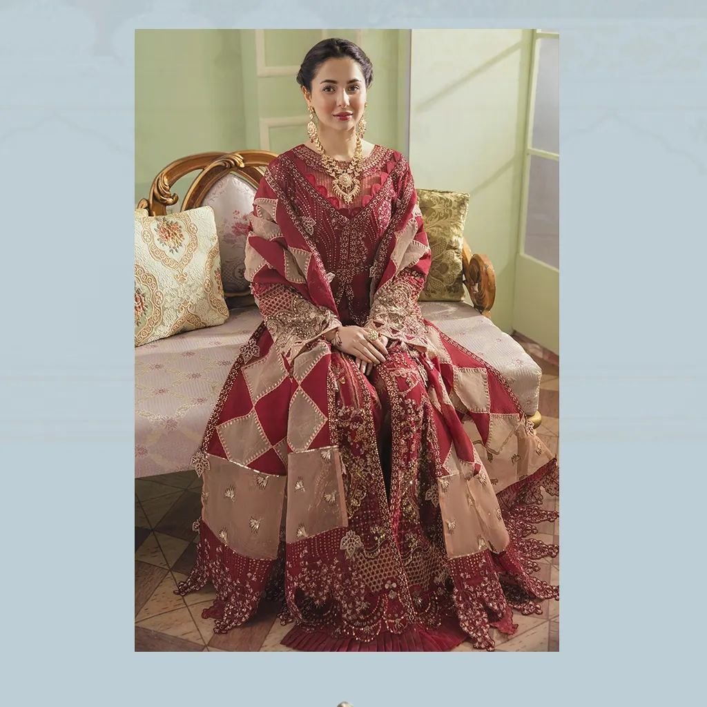 Hania Aamir looks Ravishing in Latest Shoot 12 Hania Aamir looks Ravishing in Latest Shoot