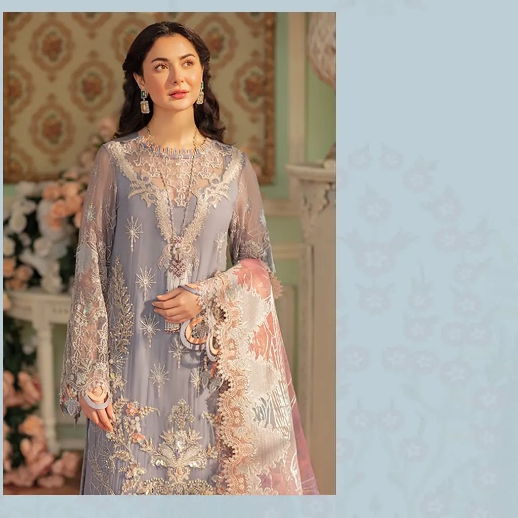 Hania Aamir looks Ravishing in Latest Shoot