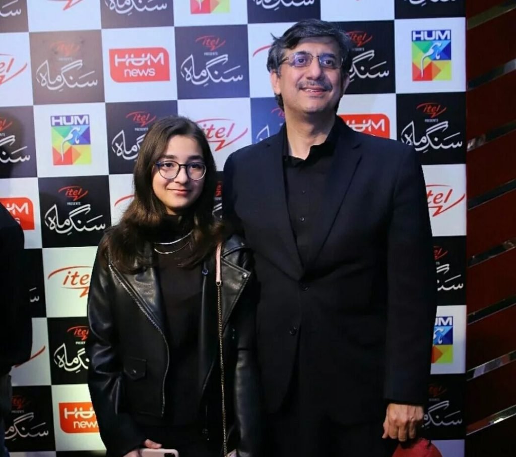 Drama serial sang-e- Mah,s Special Screening in Cinema Takes Karachi by Strom