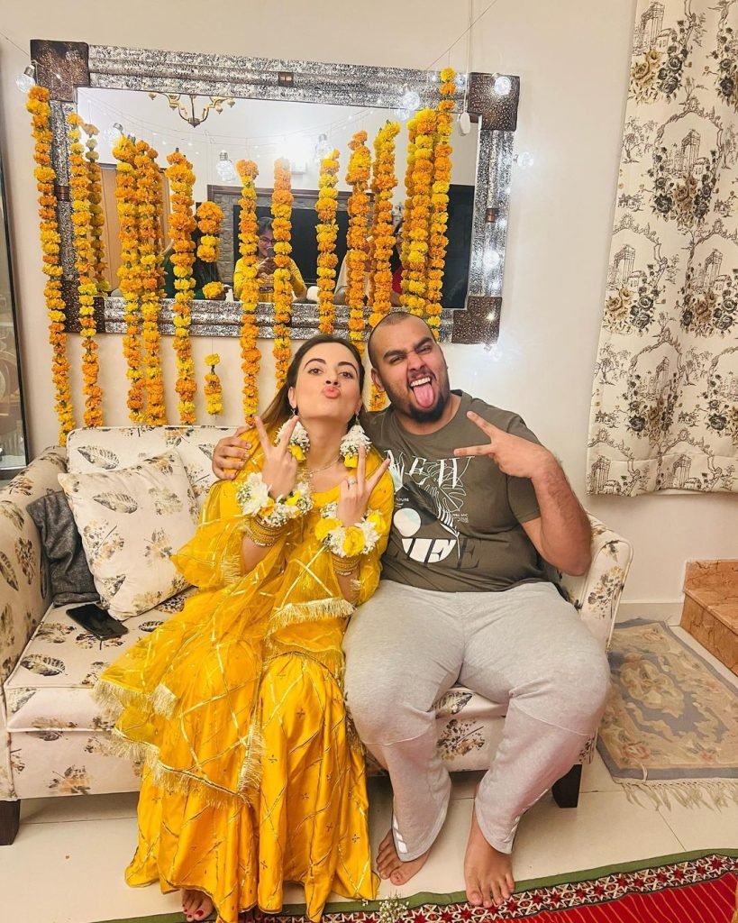 Beautiful Pictures of Shagufta Ejaz Daughter Engagment 9 Beautiful Pictures of Shagufta Ejaz Daughter Engagment