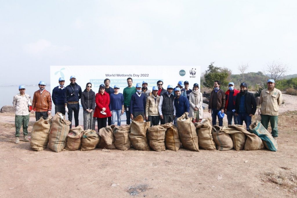 Telenor Pakistan organizes clean-up drive to celebrate World Wetlands Day