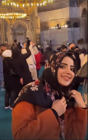 Saboor Ali and Ali Ansari Honeymoon Glimpses from Turkey