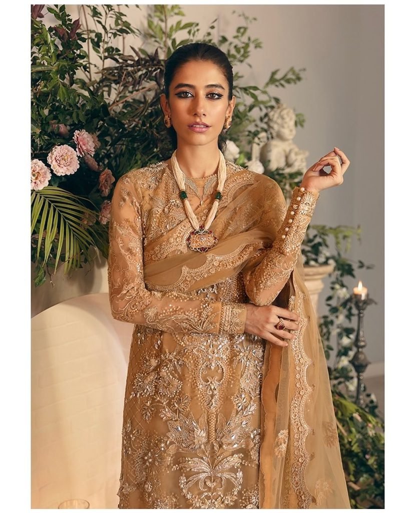 Syra Yousuf is a Sight to behold in Vibrant colors 7 Syra Yousuf is a Sight to behold in Vibrant colors