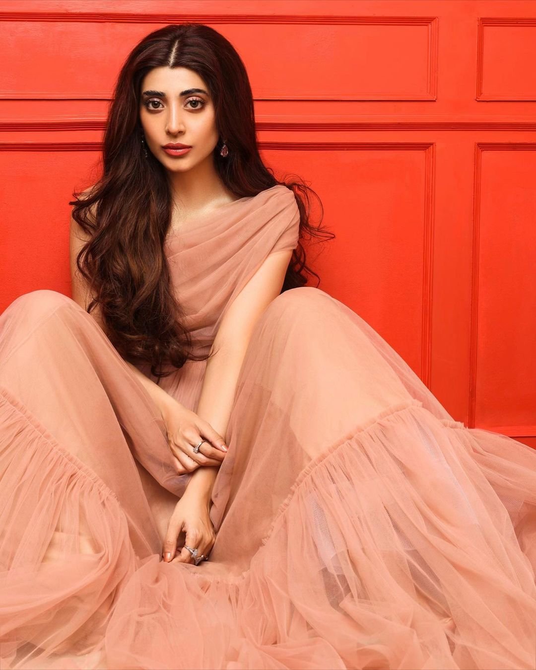 Mawra Hocane is Floral Beauty in Recent shoot