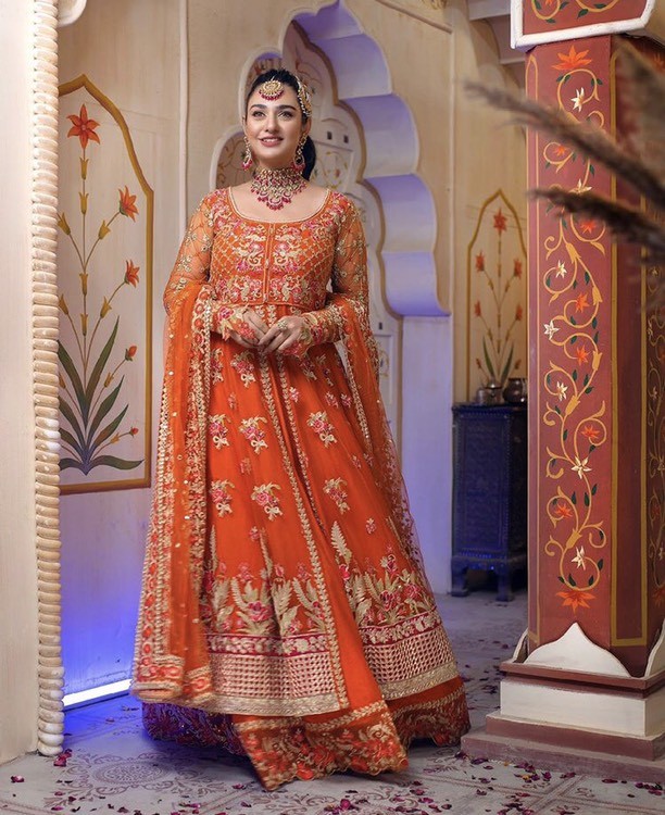 Sarah Khan is Epitome of Grace in Recent Shoot 5 Sarah Khan is Epitome of Grace in Recent Shoot