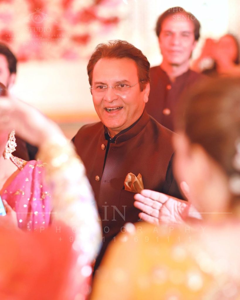Sheikh and Sabzwari Families Gorgeous Pictures from a Wedding event 13 Sheikh and Sabzwari Families Gorgeous Pictures from a Wedding event