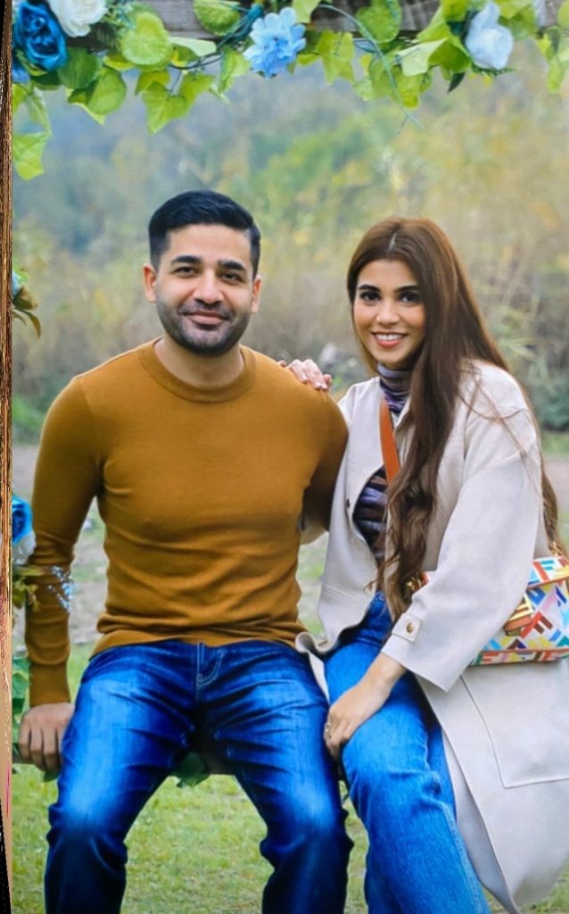 Minna Tariq With husband giving Major couples goals