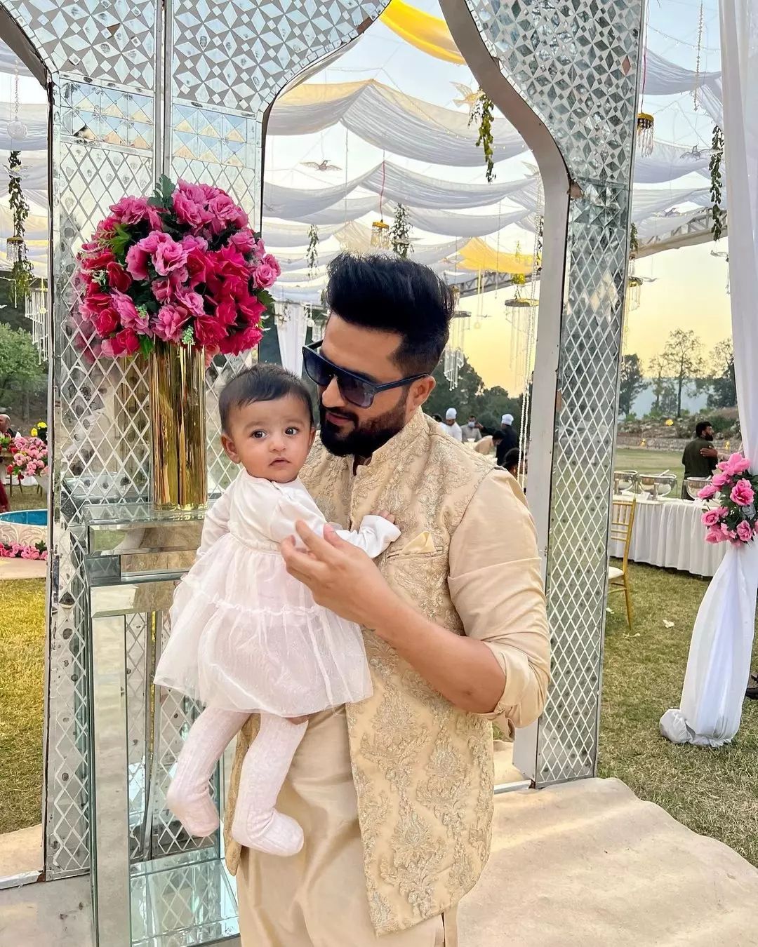 Sarah Khan and Falak Shabir Gorgeous Pictures from Wedding 3 Sarah Khan and Falak Shabir Gorgeous Pictures from Wedding