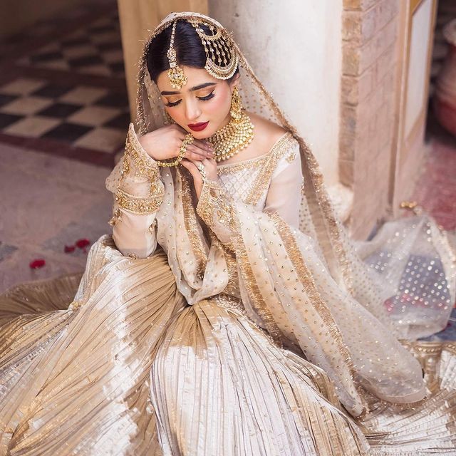 Sehar Khan Spells Elegance in White Gharara 11 Sehar Khan Spells Elegance in White Gharara