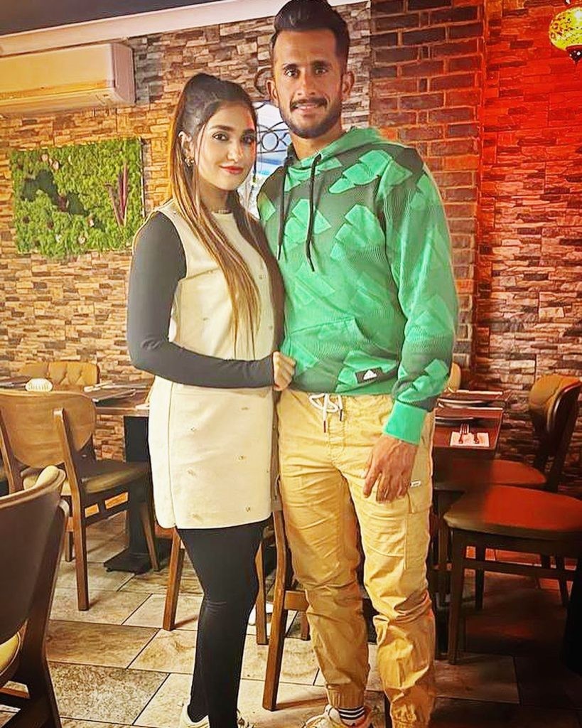 Samiyah Khan Birthday - Gorgeous Pictures with hubby and Daughter 5 Samiyah Khan Birthday - Gorgeous Pictures with hubby and Daughter