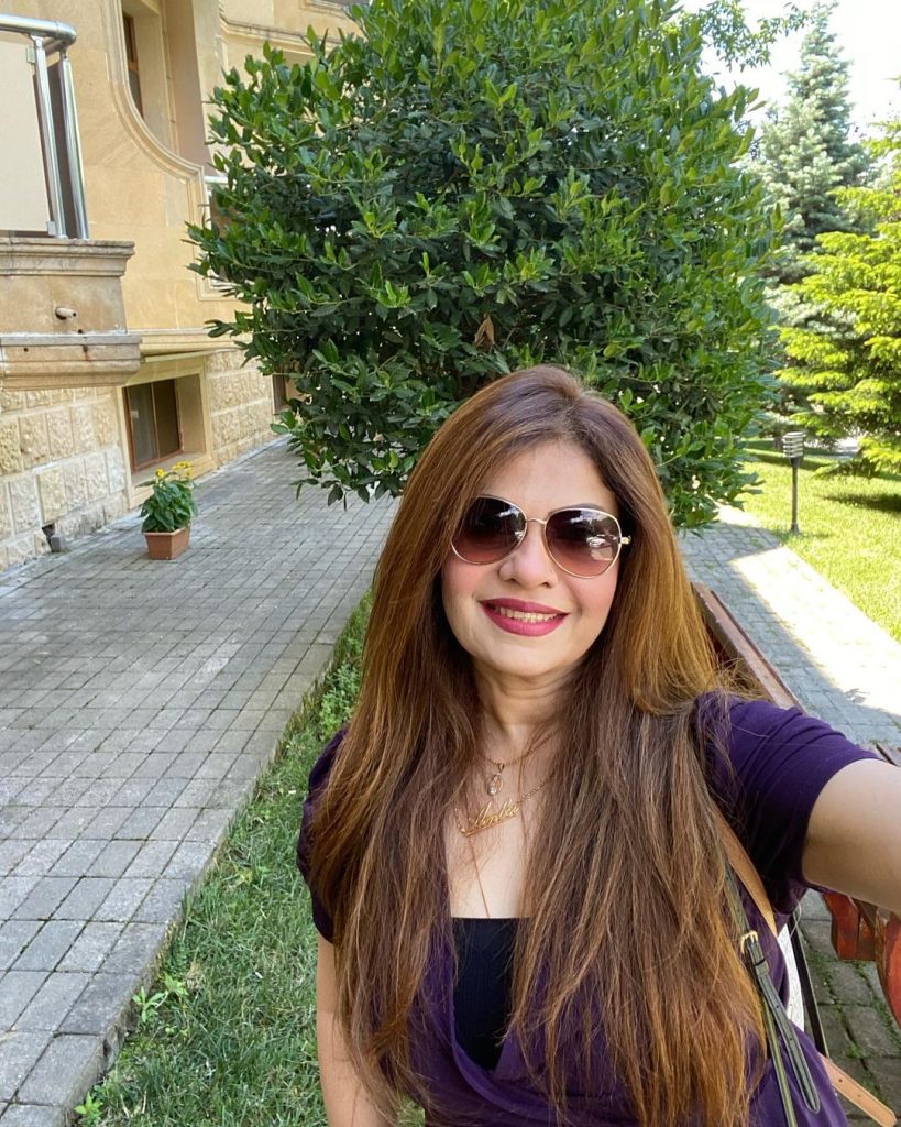Amber Khan Baku Trip Journey with Friends