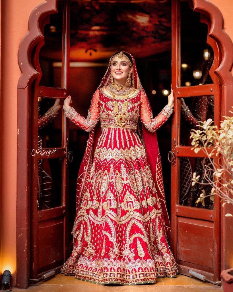 Ayeza Khan Bewitching Pictures from Latest Bridal Shoot 12 Ayeza Khan Bewitching Pictures from Latest Bridal Shoot