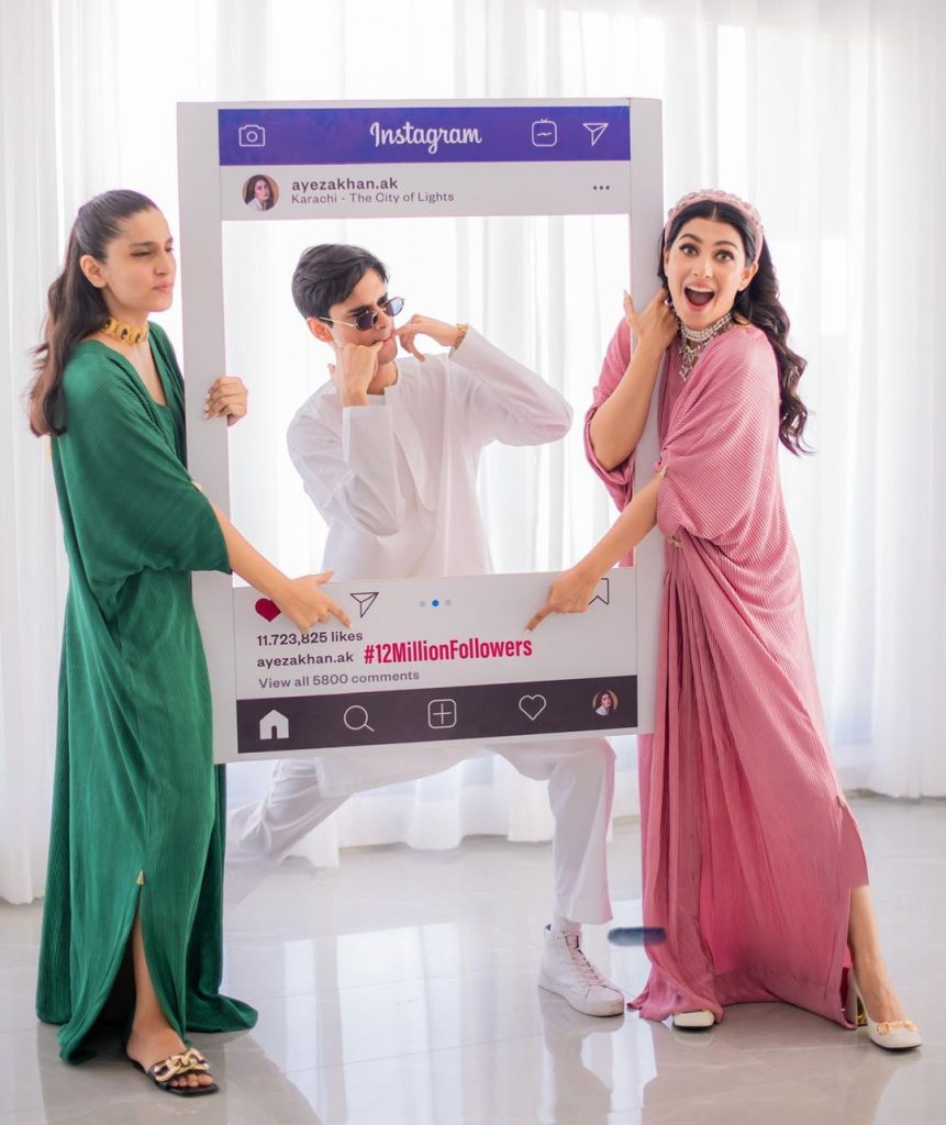 Ayeza Khan 12 Million Followers - Diva celebrate with a Family Shoot