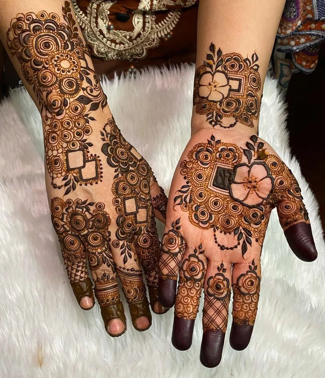 30+ Mehndi Designs for Hands, Arms and Feet 5 30+ Mehndi Designs for Hands, Arms and Feet